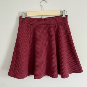 🎊 20% OFF 2+ ITEMS 🎊 H&M Maroon Circle Skirt Size S